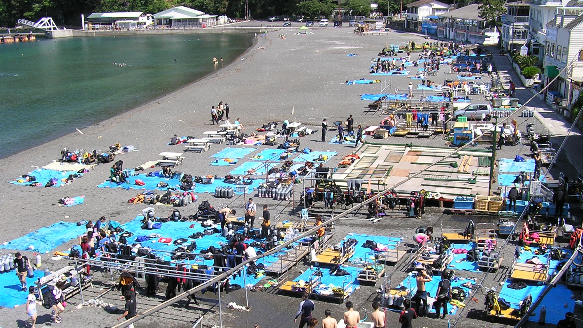 *大瀬崎海水浴場／ダイビングや海水浴で人気のビーチ！砂利の浜と綺麗な水が特徴です☆