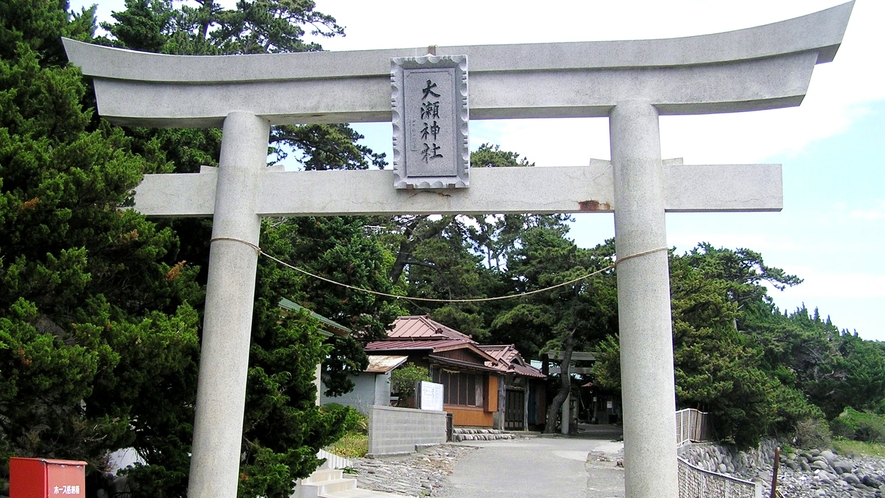 *大瀬神社／大瀬崎にあり、古くから駿河湾漁民の守り神として親しまれてきた神社。