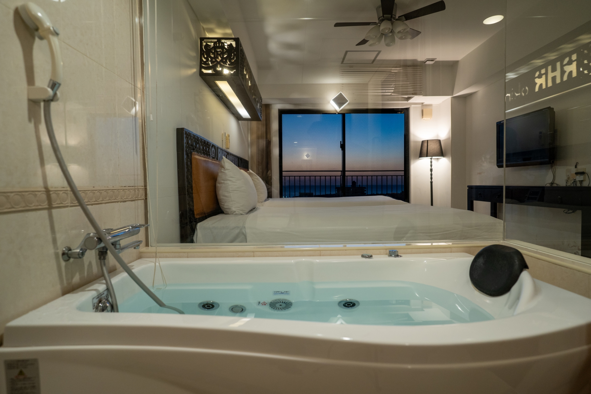 【ホテル棟】ローヤルオーシャンツイン