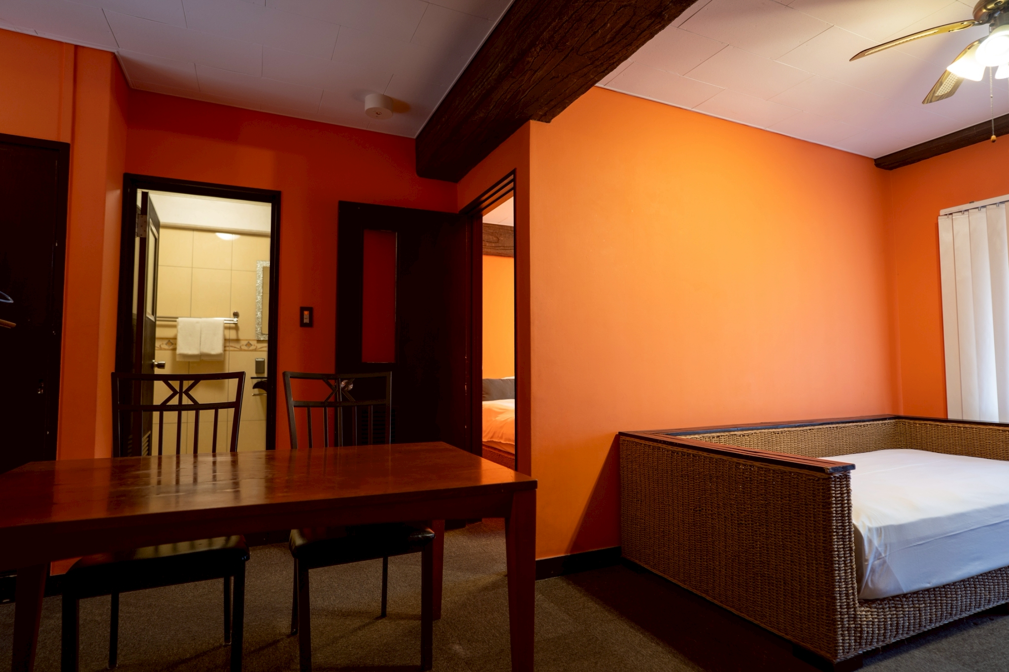 【コンド棟】ローヤルスタンダード