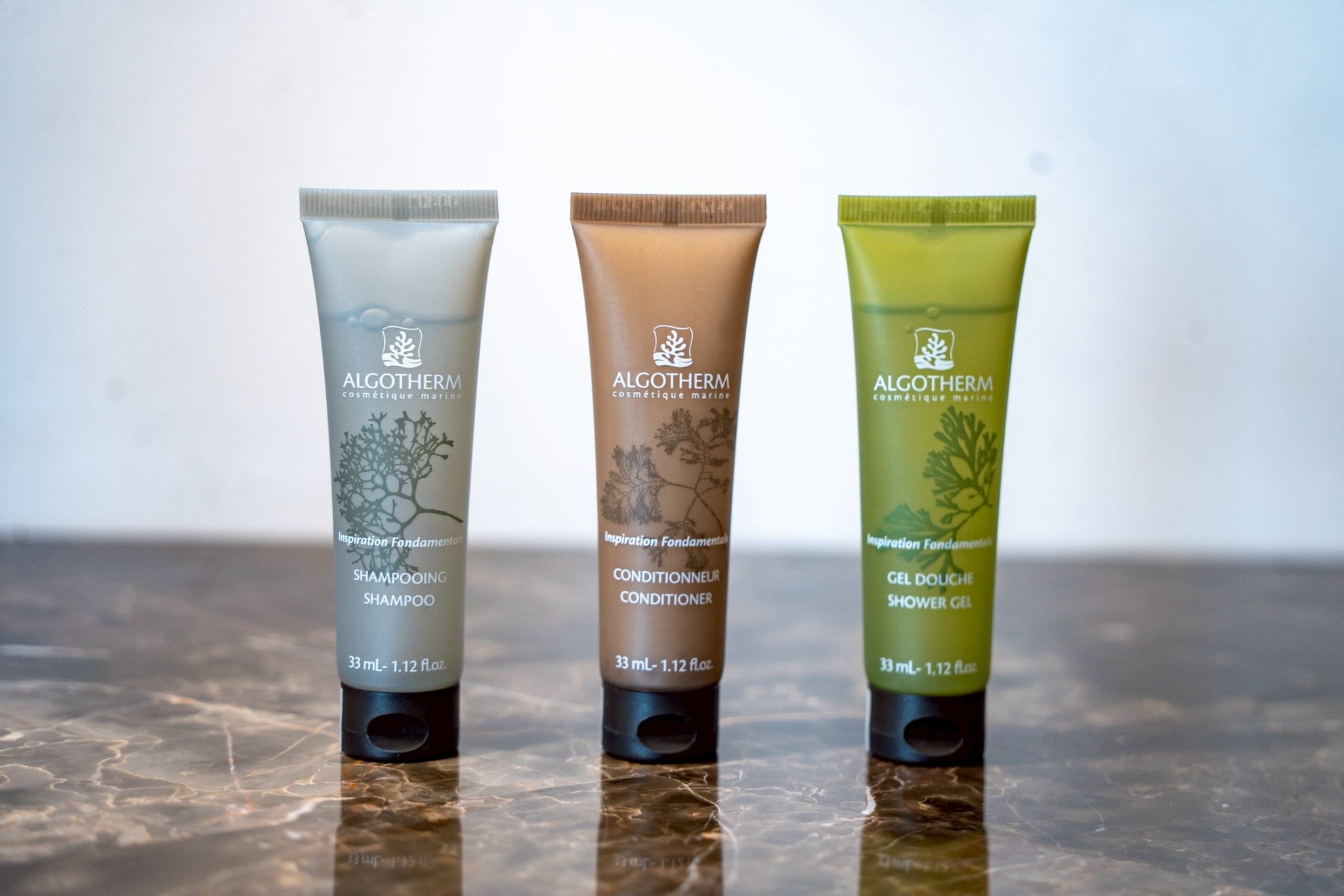 【ホテル棟】ローヤルオーシャンコーナースイート