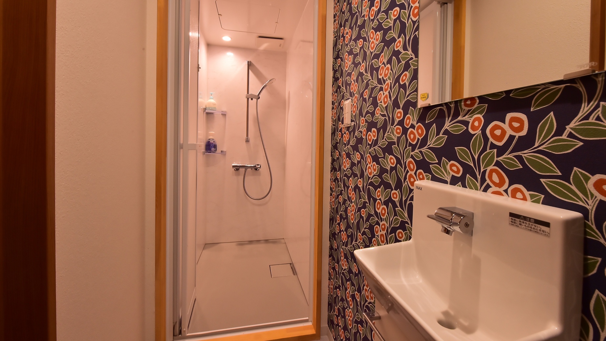 なでしこ［別館～Pozzaポッツァ～］シャワーブース・トイレ