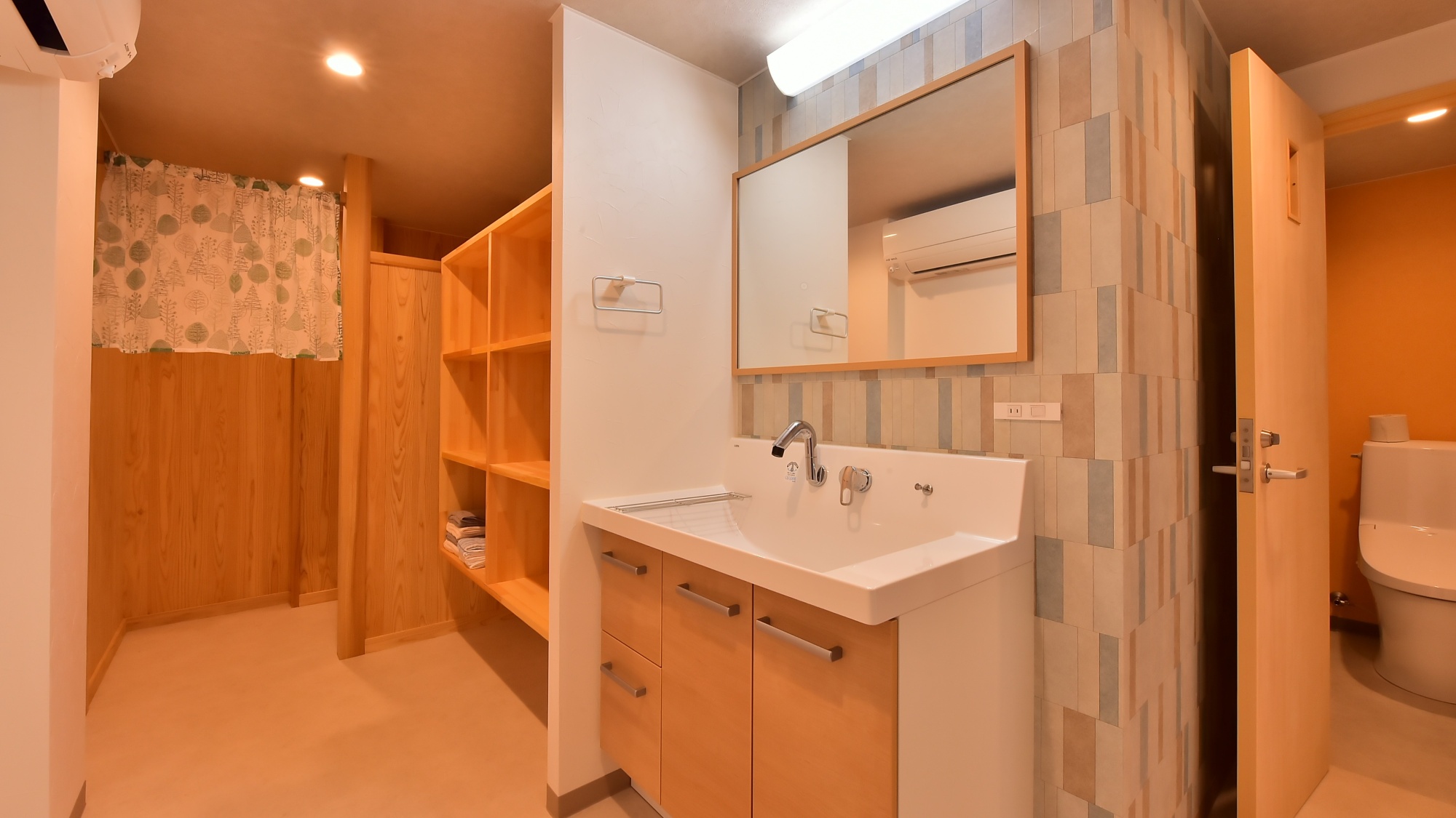 別館～Pozzaポッツァ～　貸切サウナ脱衣所（別料金・事前にお問合せください）