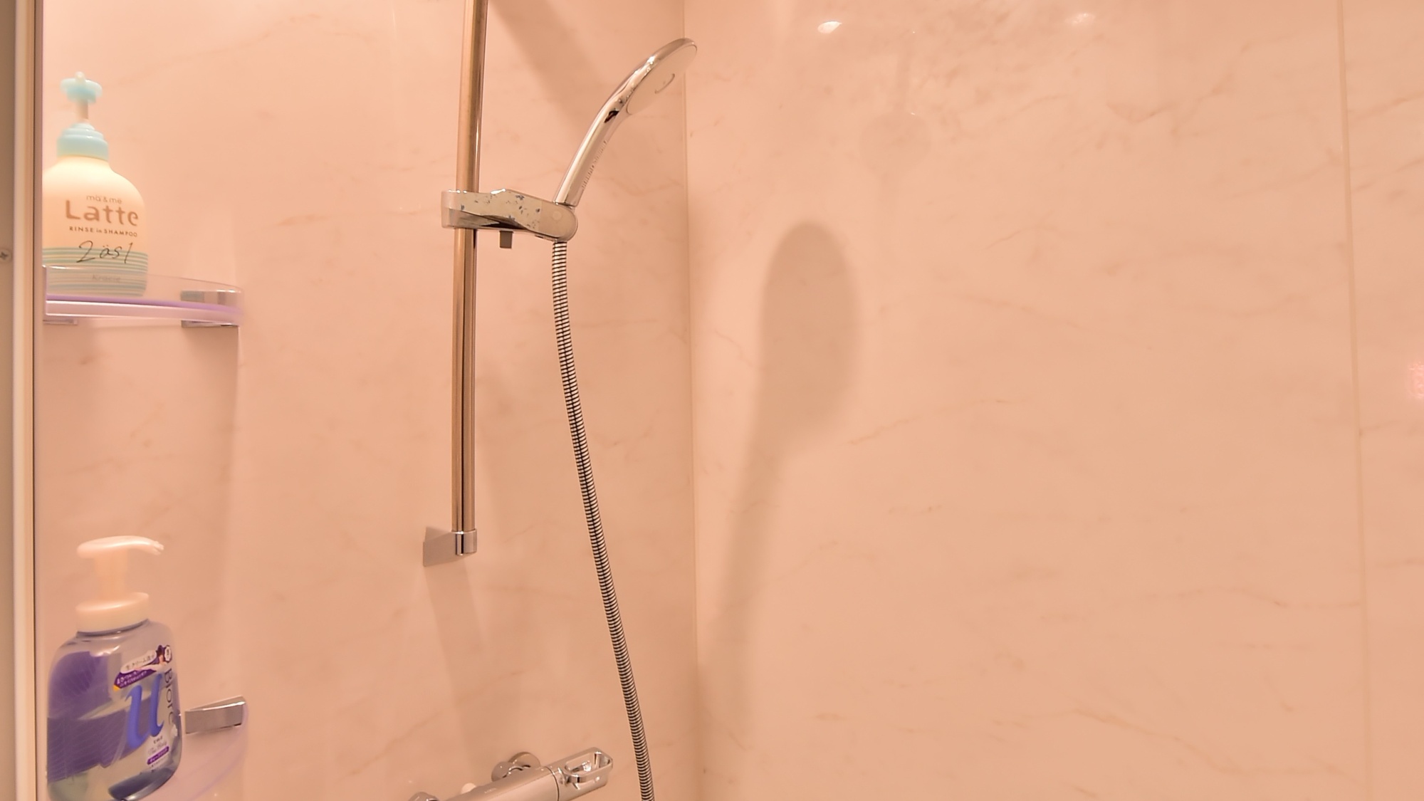 すみれ［別館～Pozzaポッツァ～］（1～3名）シャワーブース