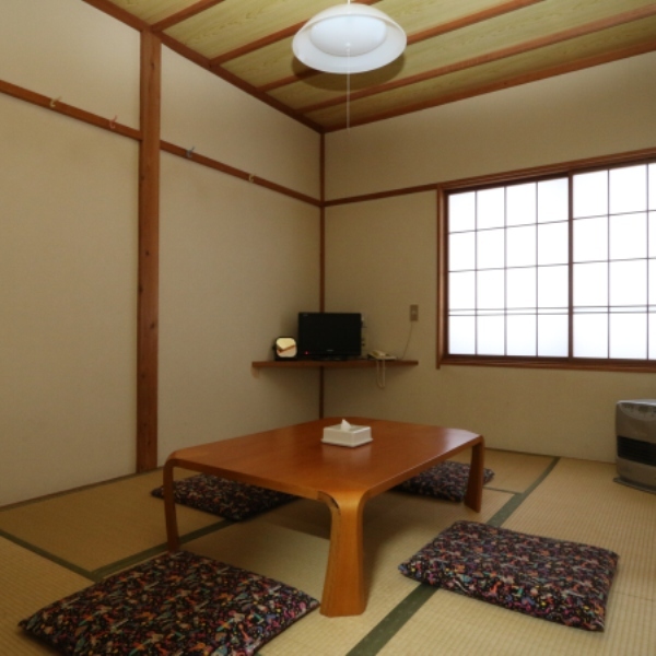 Kamar bergaya Jepang (6 tikar tatami)