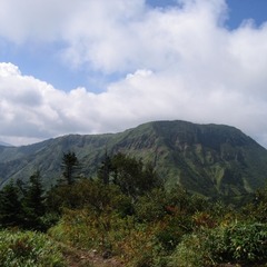 苗場山