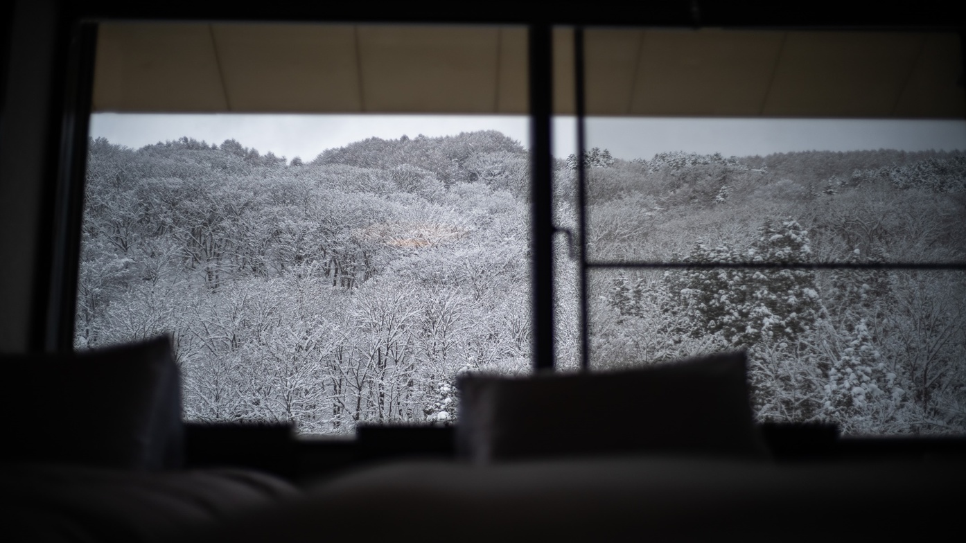 *【和洋室ツイン】お部屋からは雪景色がお楽しみ頂けます。つたや時間をお過ごしくださいませ。