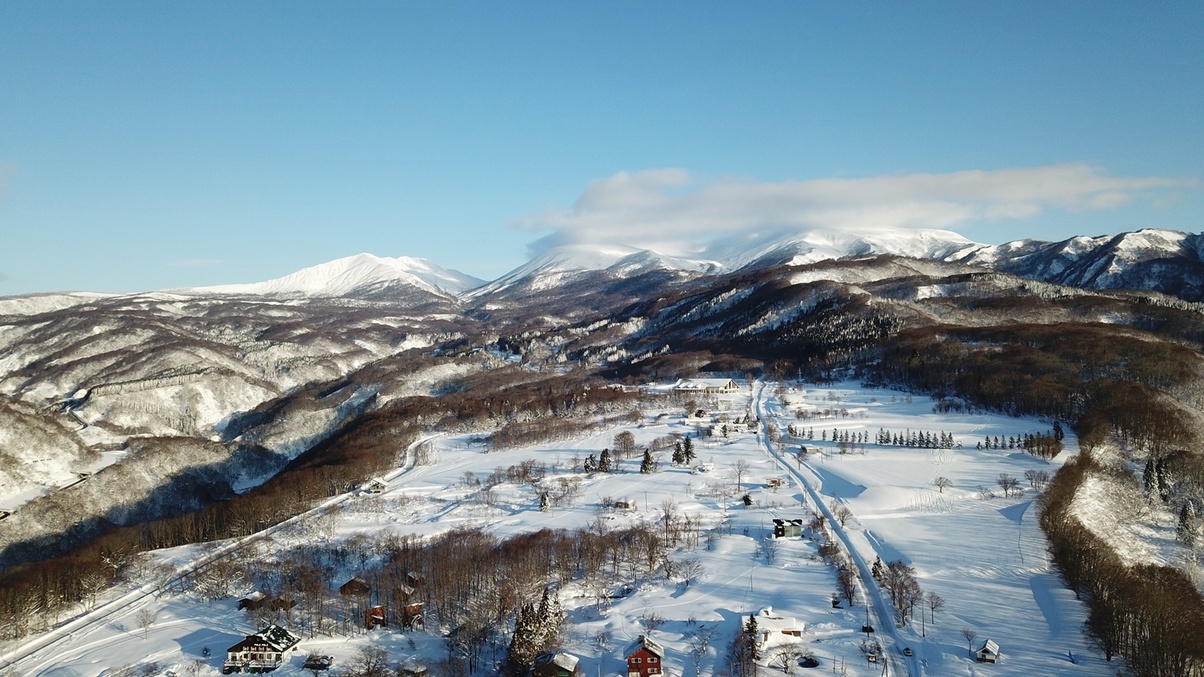 〜日本で一番の豪雪地帯で本格「雪あそび」〜月山スノーランドチケット付（半日券）プラン