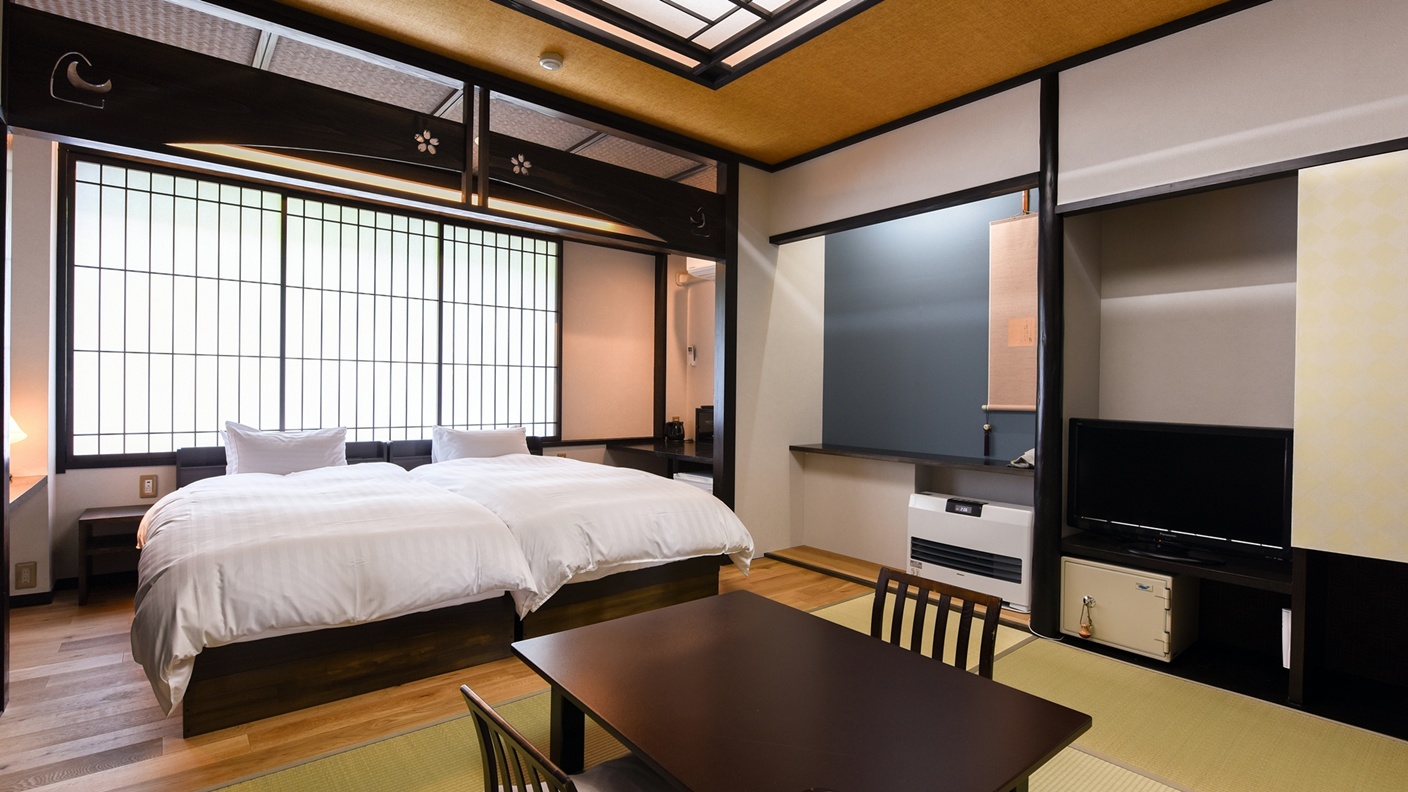 【和洋室】（和室6畳＋ツインベッド）