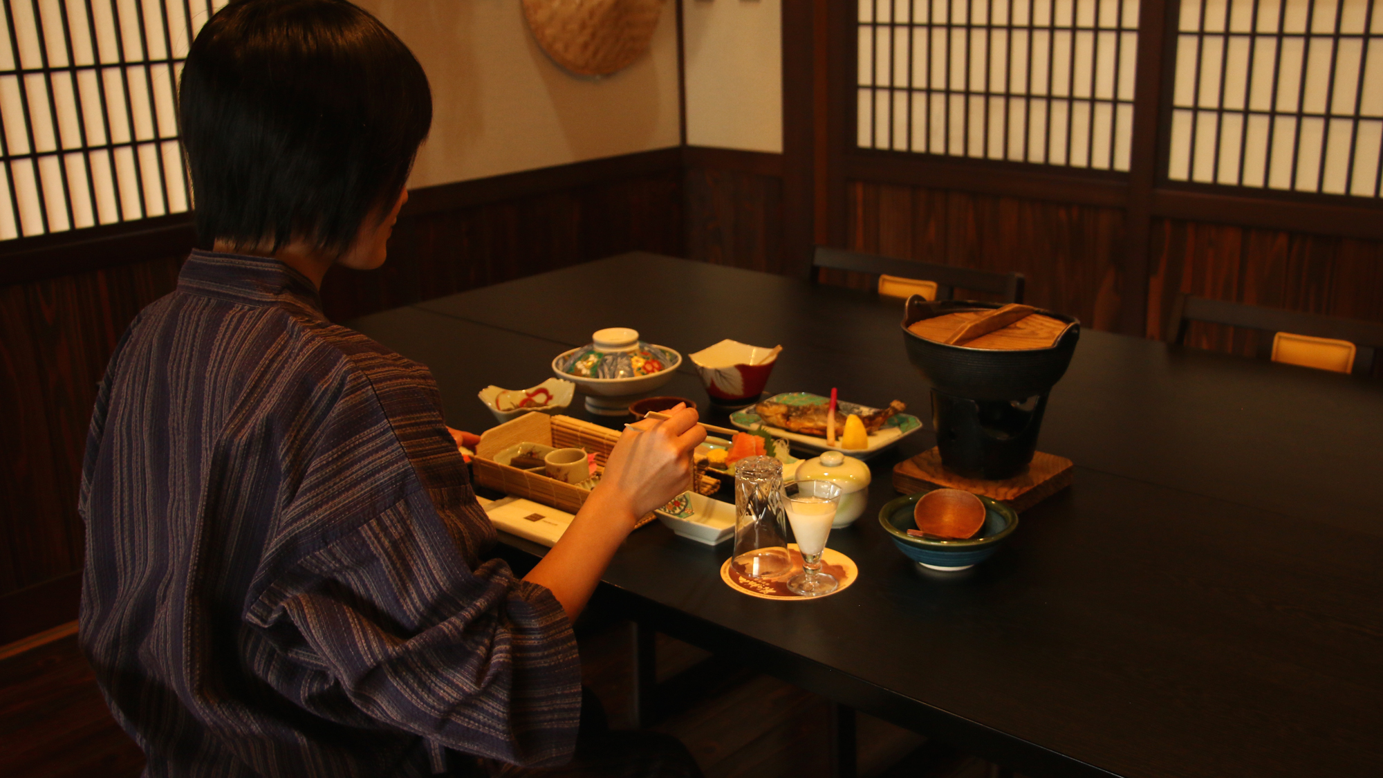 #ご夕食イメージ　素朴な田舎料理をベースにしたマタギのご馳走をお楽しみください。