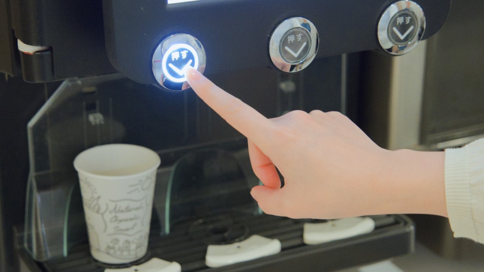 挽きたてコーヒーもある種類豊富なドリンクバー