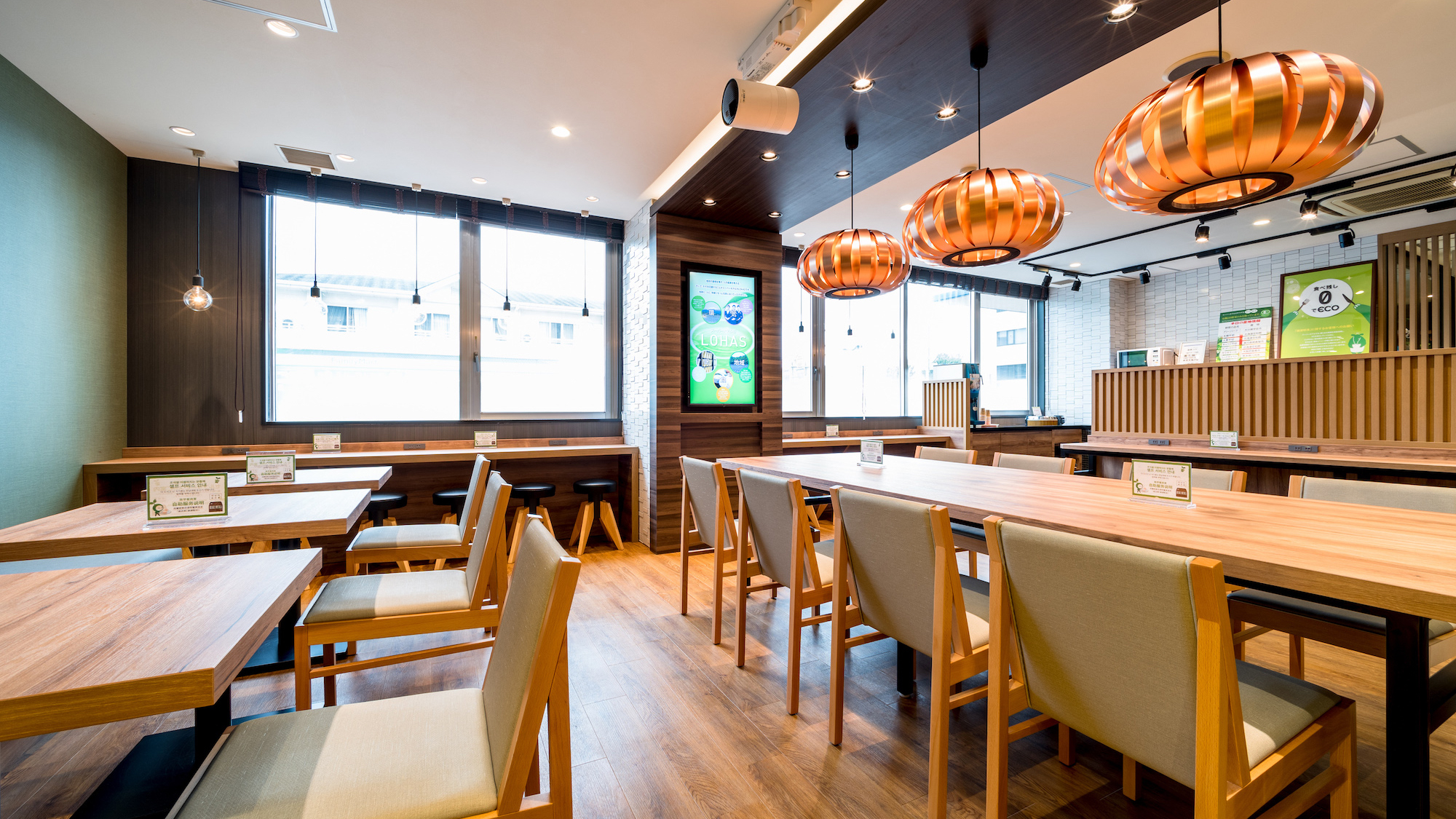 机と椅子もたくさんございます