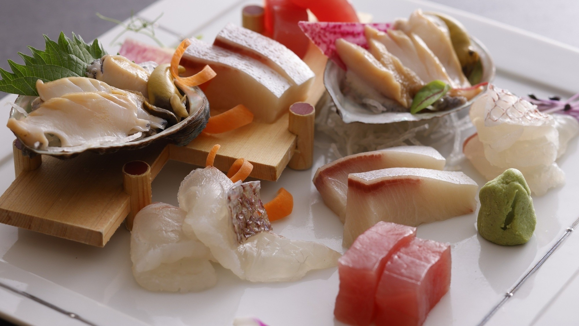 〜お日にち限定〜紀州自慢の海の幸を堪能！夕食をワンランクグレードアップ【土地の恵み会席】