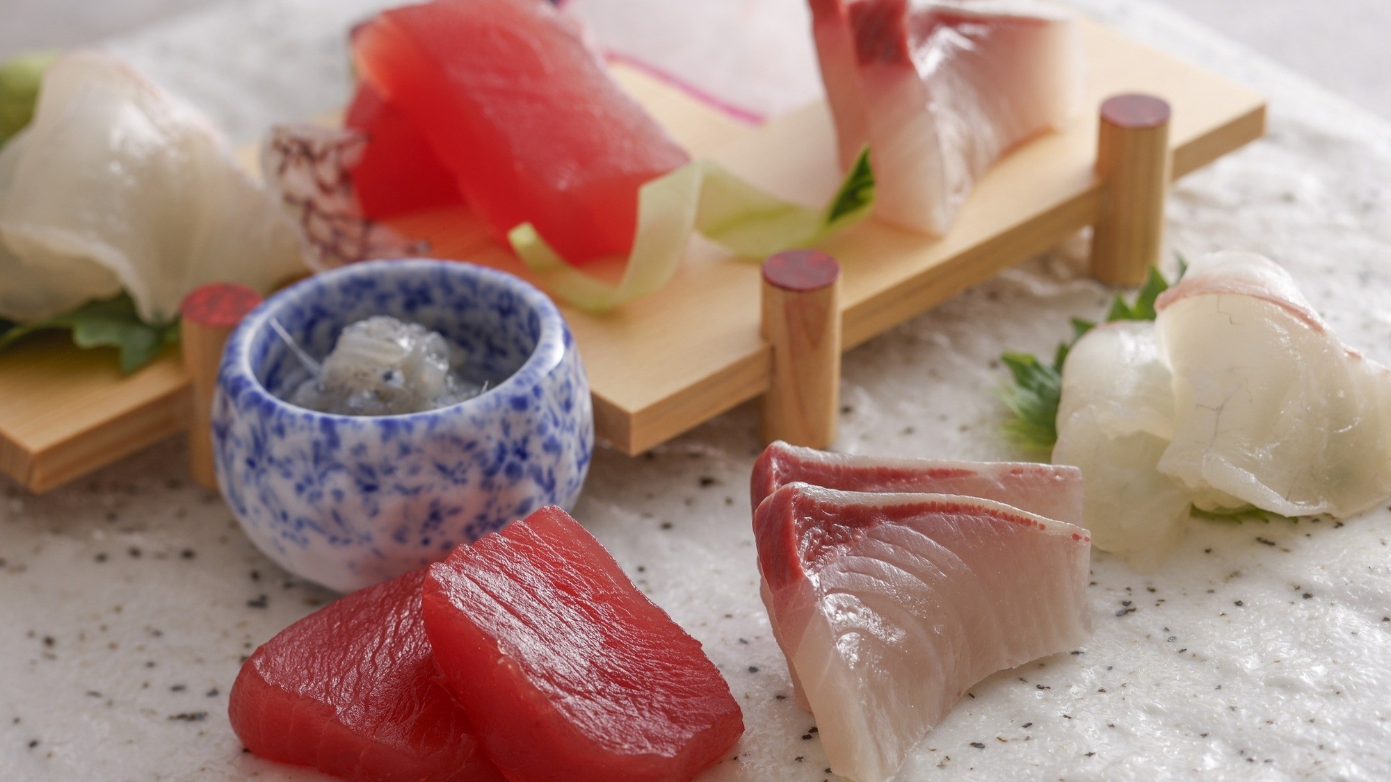 ※写真のお造りは２名様盛りです。