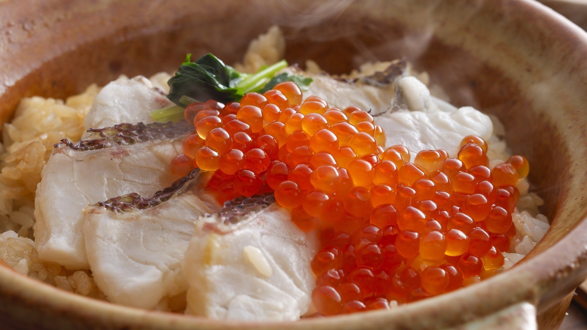 紀州真鯛の土鍋御飯～いくら添え～