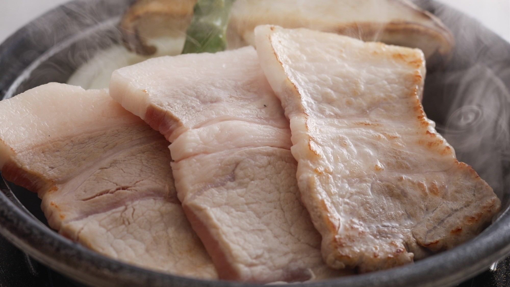 国産豚ロース陶板焼き