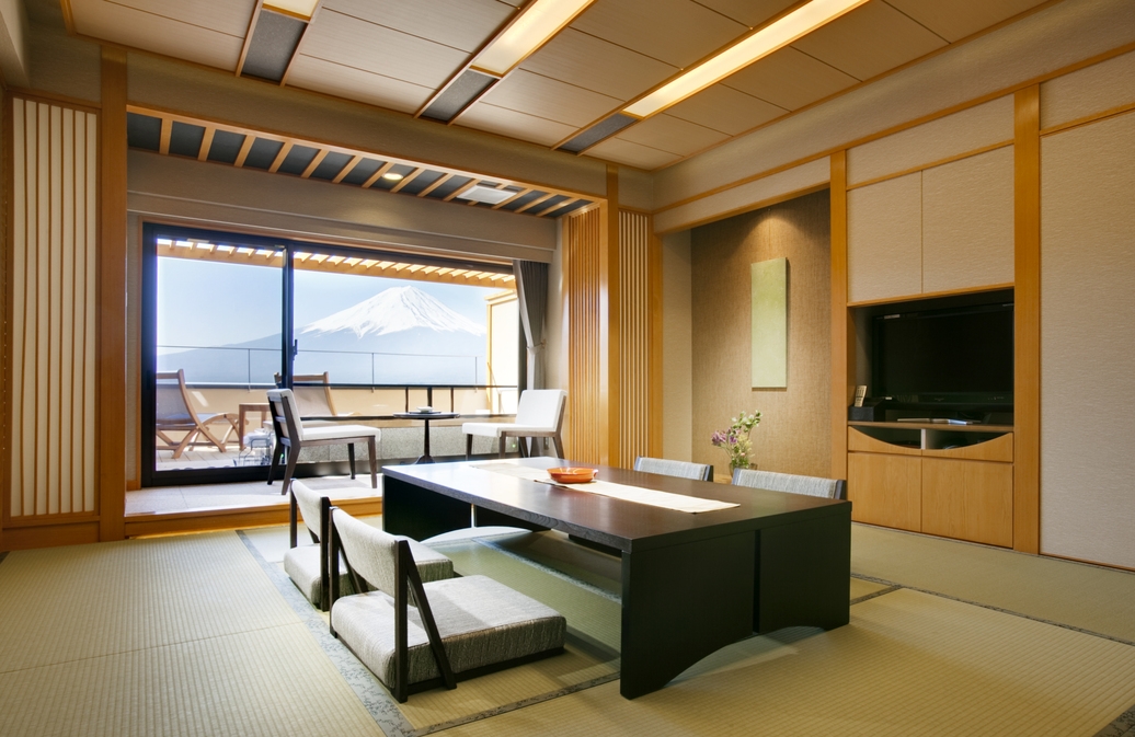 ※【足湯付リラックスプラン】夕食：お部屋or個室食　朝食：レストラン　(和室10畳＋足湯付客室)