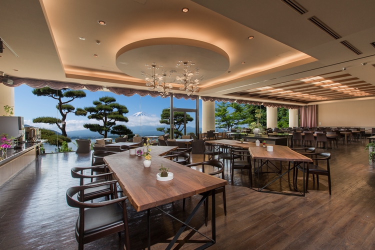 ※スタンダードプラン【富士山眺望の和室】と和食会席料理