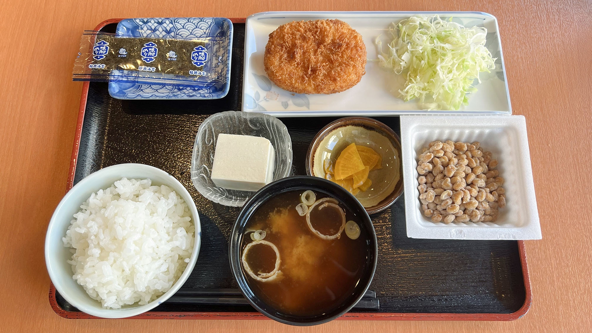 ＜ファミリー朝食付＞ご家族やご友人とのお泊りに！名護市街地の中心に立地しておりアクセス良好◎