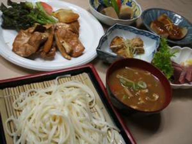 甲府名物おざらを中心にした家庭料理