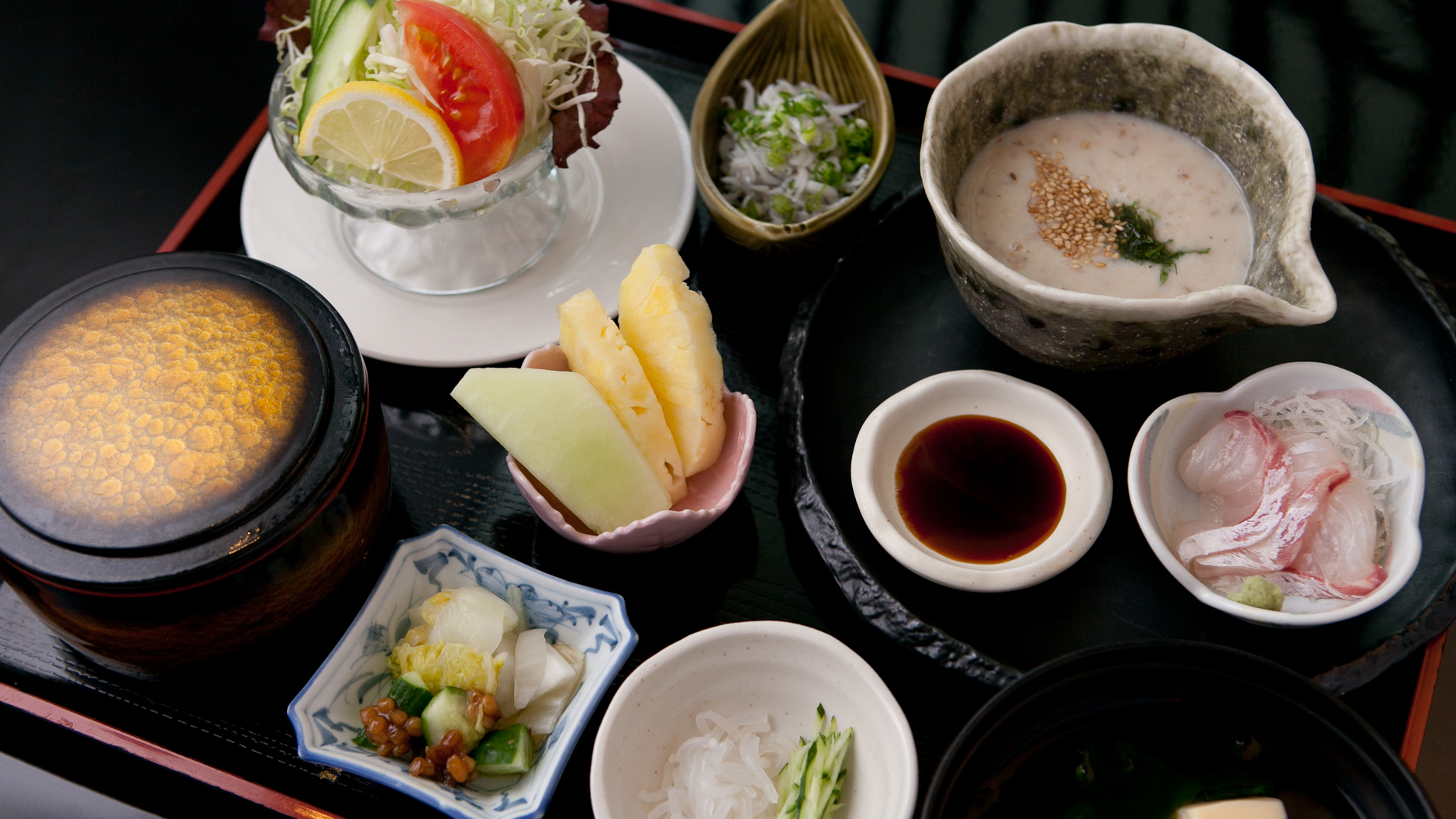 文殊亭】愛媛の郷土料理・さつま汁定食（例）