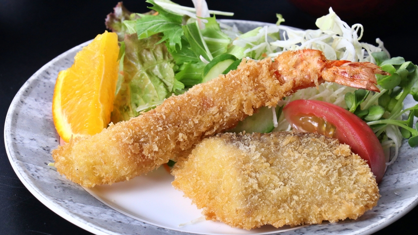 夜は土佐の味覚を満喫！朝は自由に！旅のスタイルに合わせて、自由で快適なひとときを♪ー1泊夕食ー