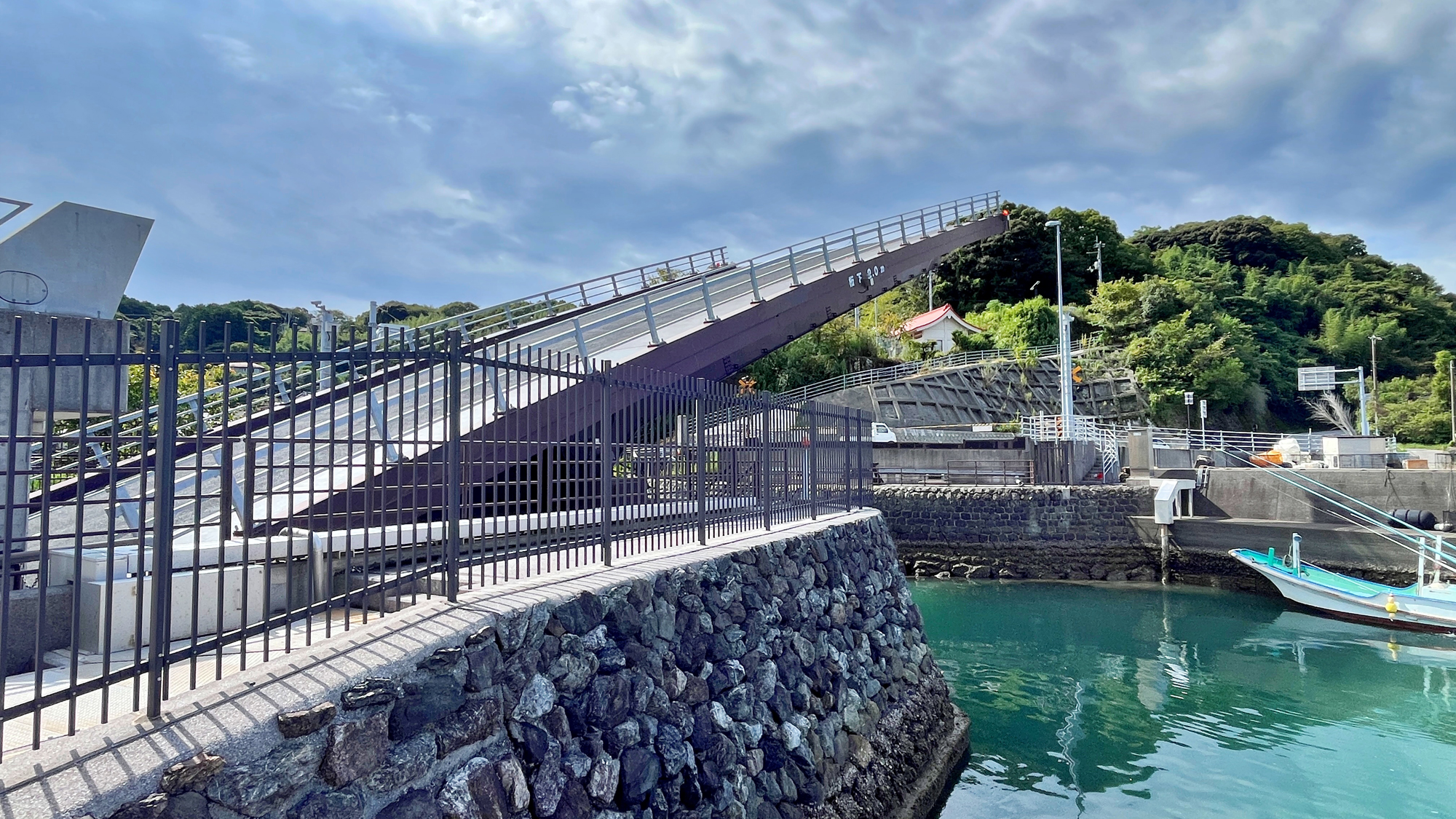 【周辺観光】手結港可動橋展望台