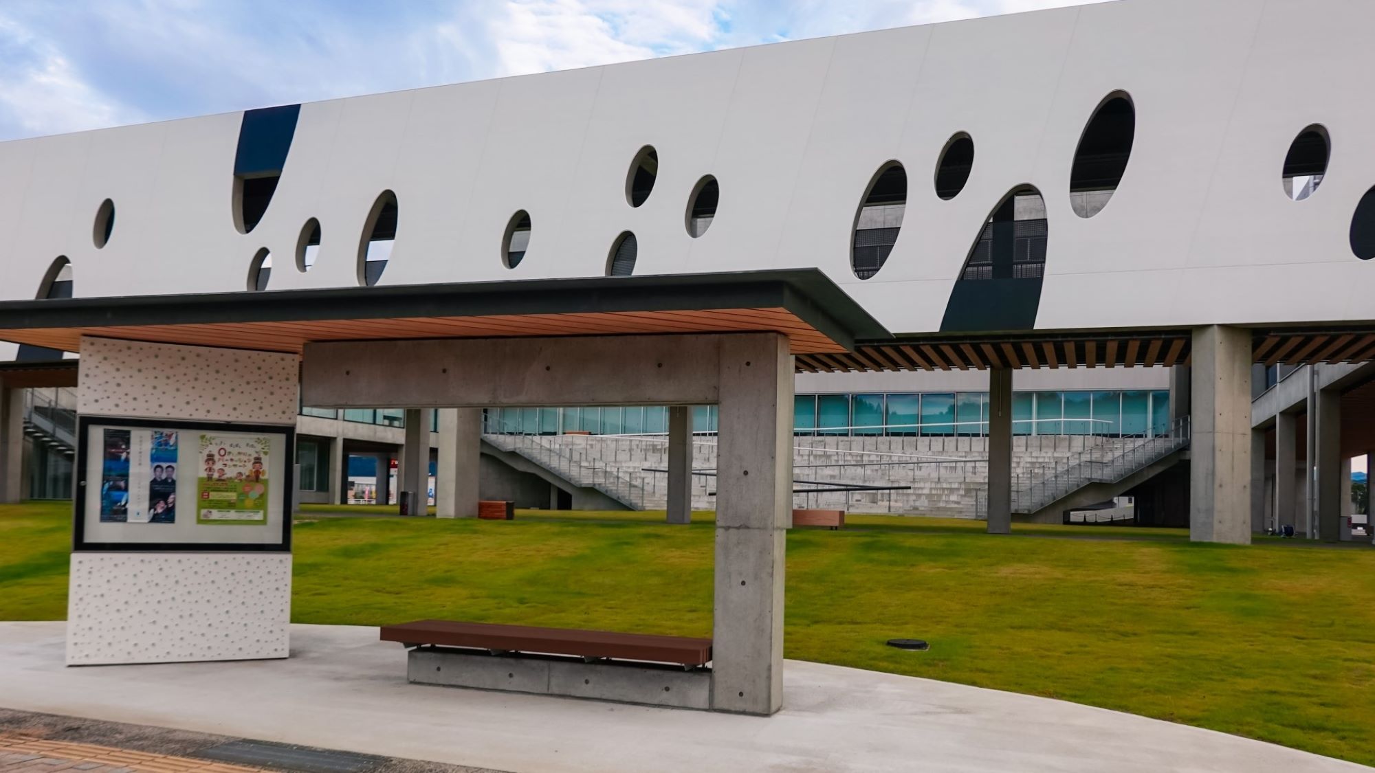 【周辺観光】氷見市芸術文化館