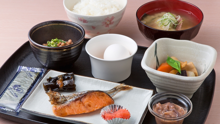 朝食盛り付け例：和食