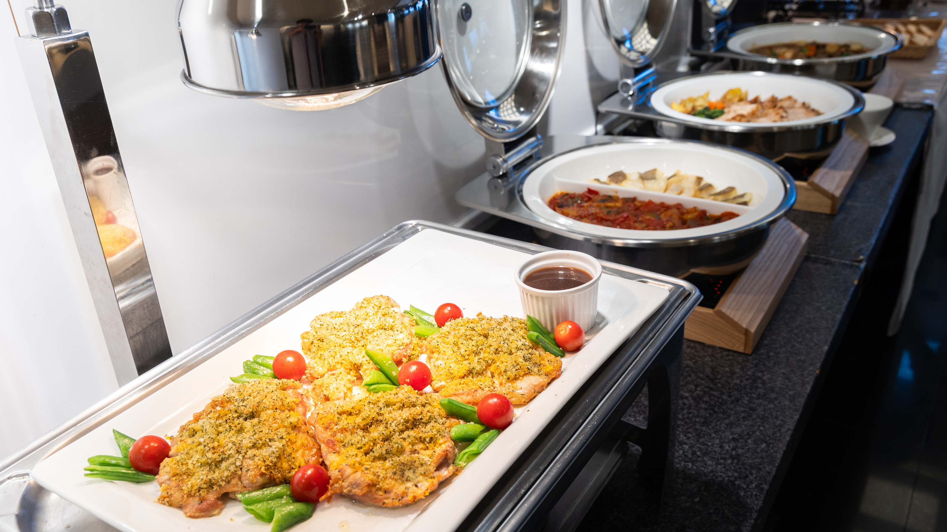 夕食ハーフバイキング一例