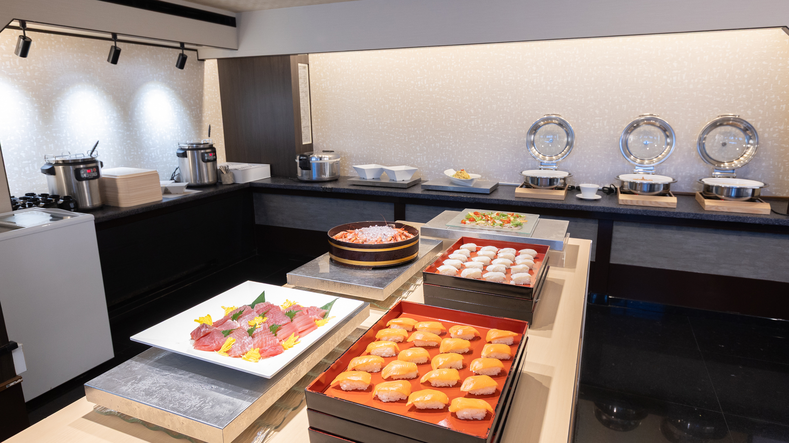 夕食ハーフバイキング一例