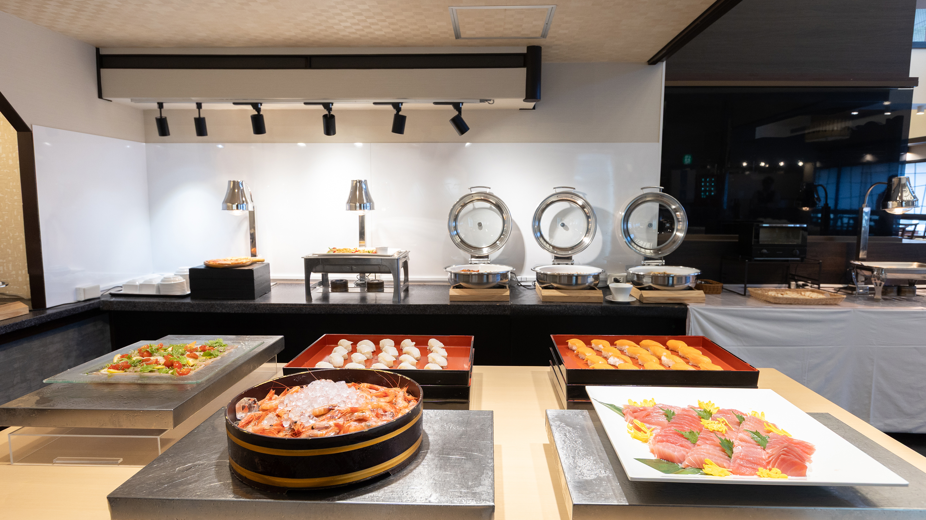 夕食ハーフバイキング一例