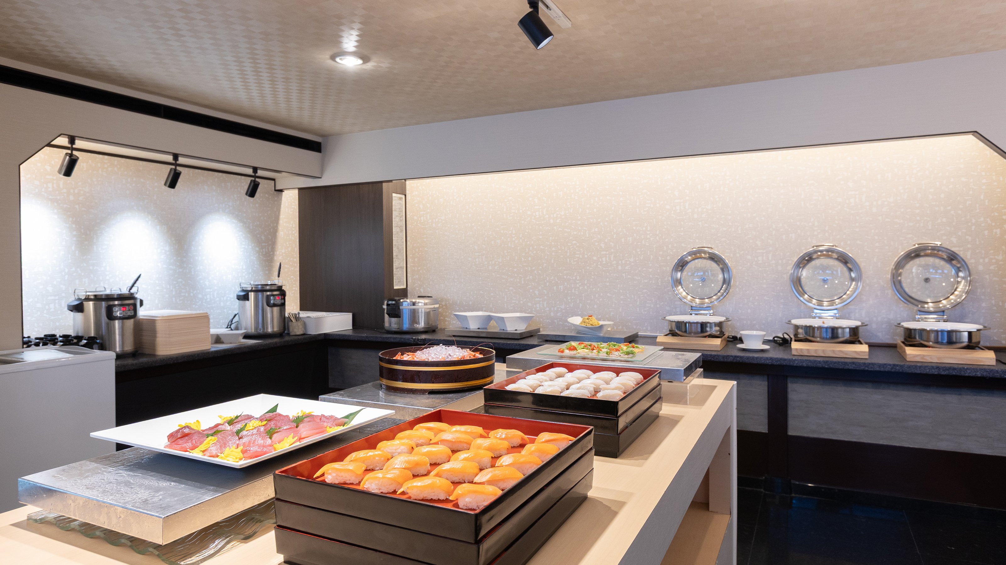 夕食ハーフバイキング一例