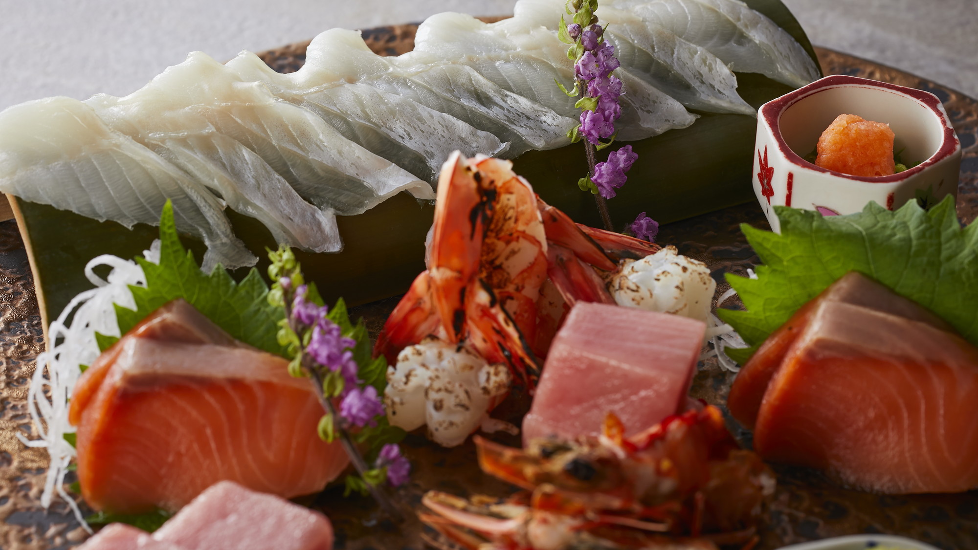【特別会席】淡路島の旬の味覚を盛り込んだお料理でおもてなし