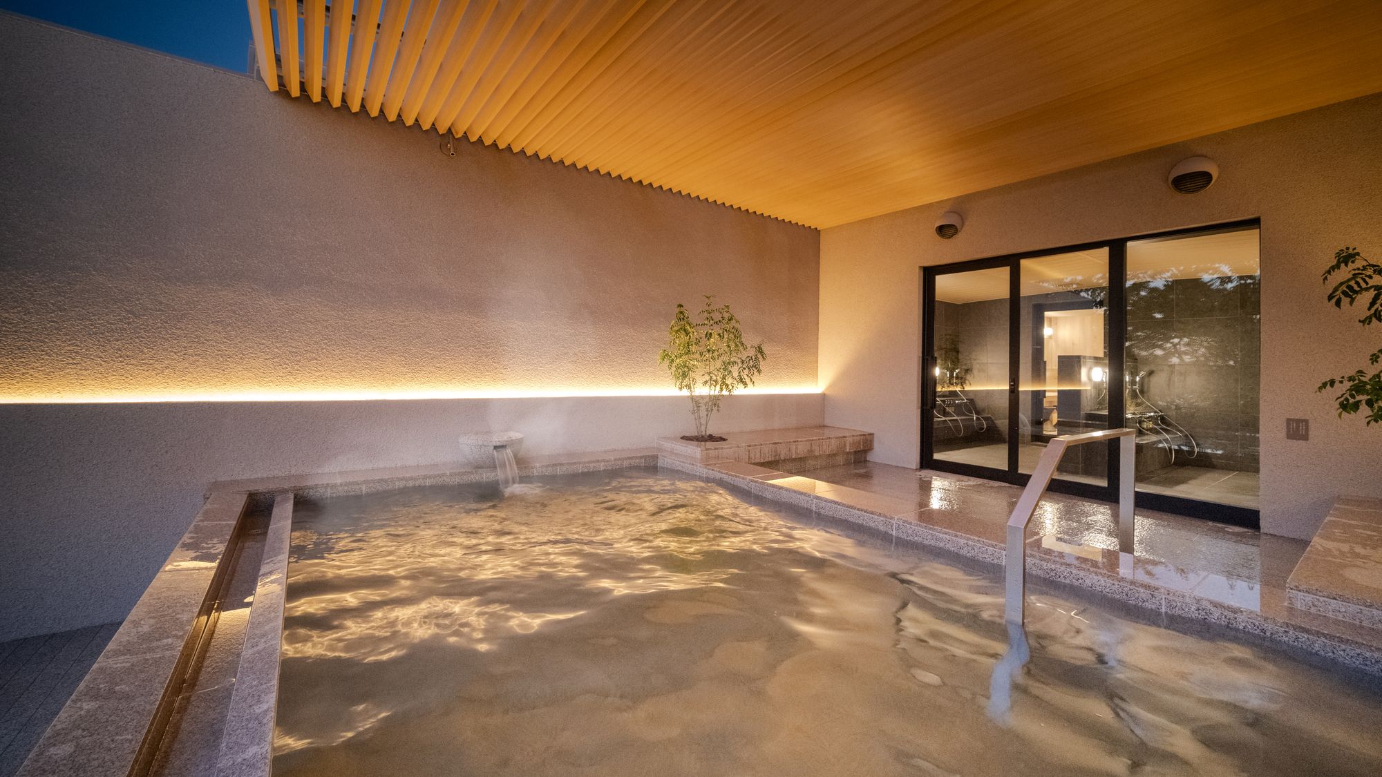 露天風呂（2025年8月リニューアル）