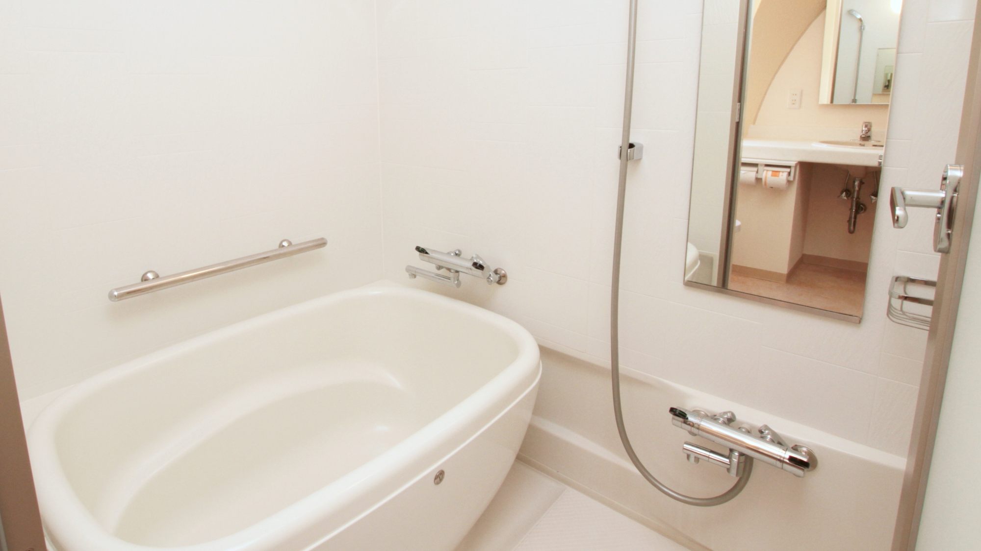 【メルヘンゾーン】客室バスルーム一例