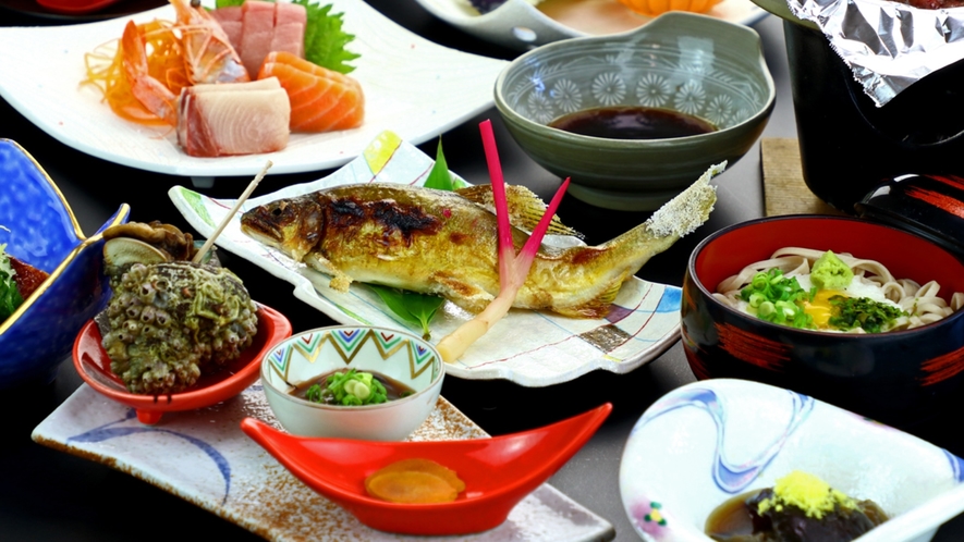 ≪夕食一例≫新鮮な川魚と信州の味覚が楽しめる自慢の料理！