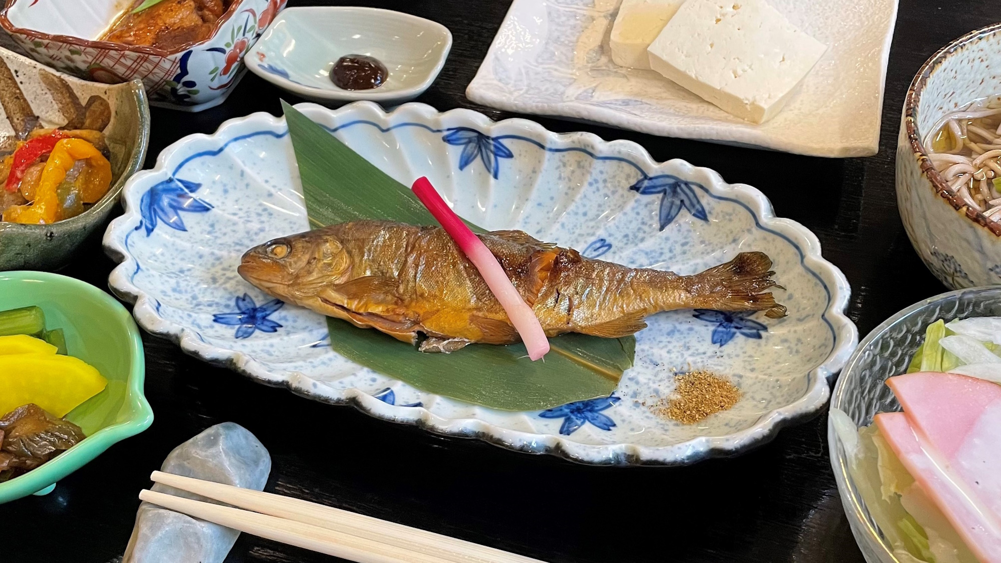 【夕食】2日間煮込んだヒメマスの甘露煮ごはん