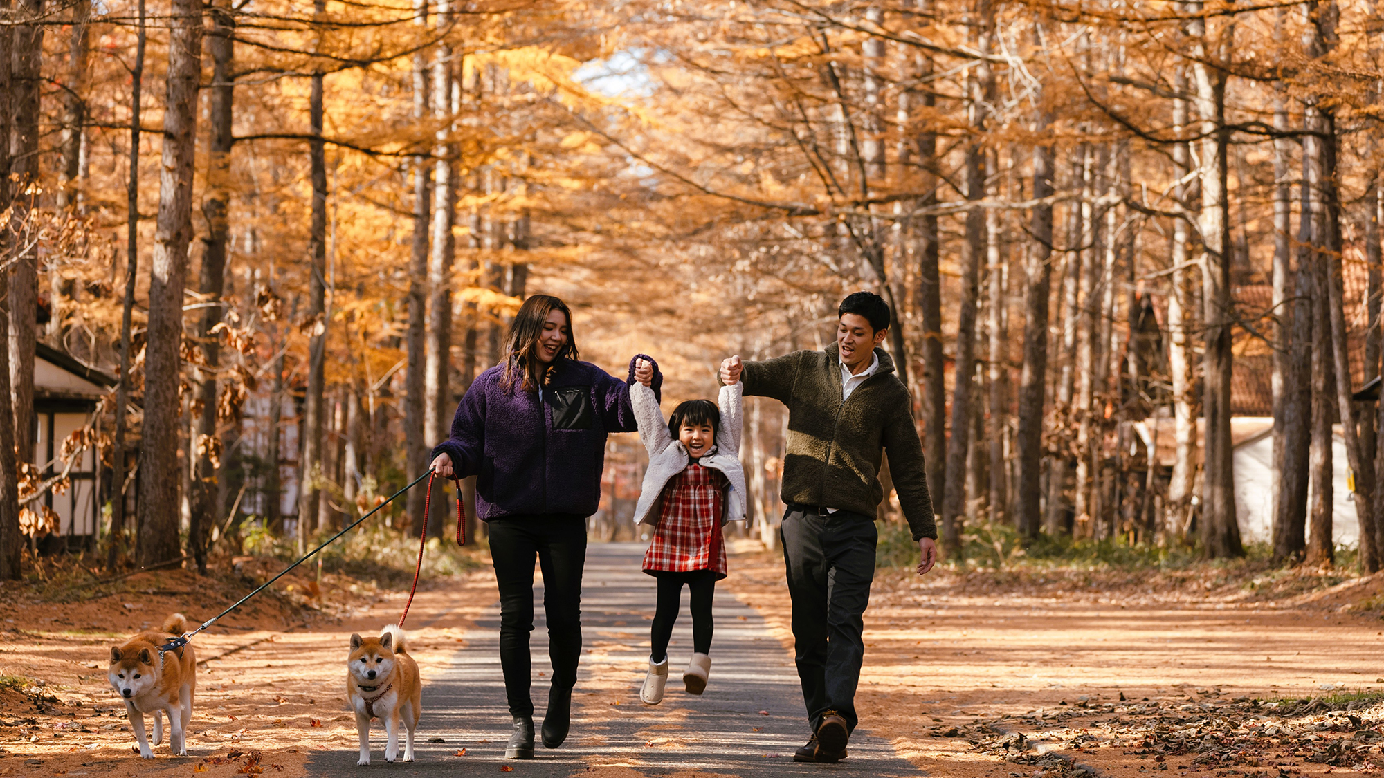 自然溢れる広大な敷地の中でのびのびと――。お子様やペットの探求心が芽生えます。