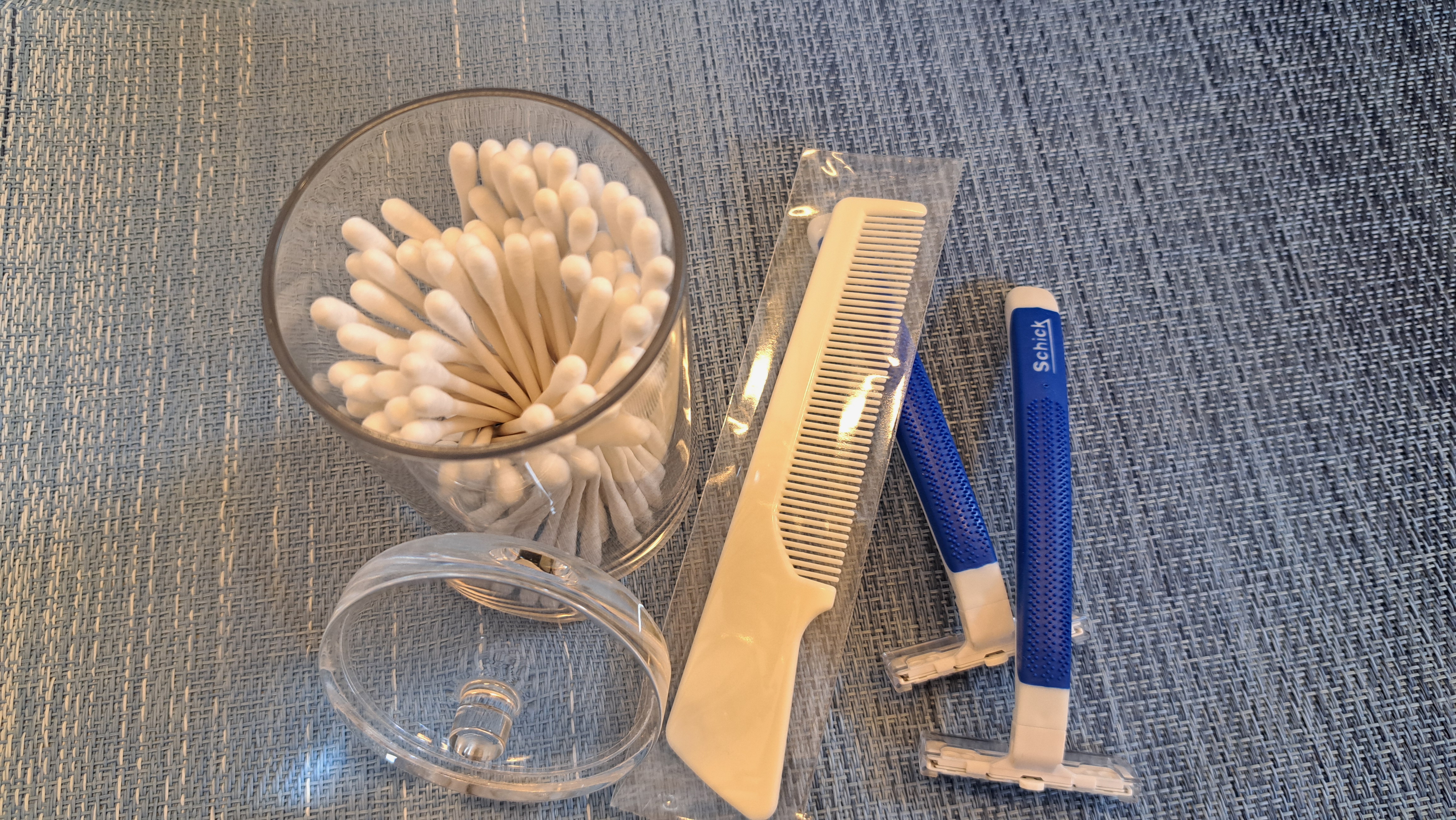 【男性浴場】　綿棒・コーム・髭剃り