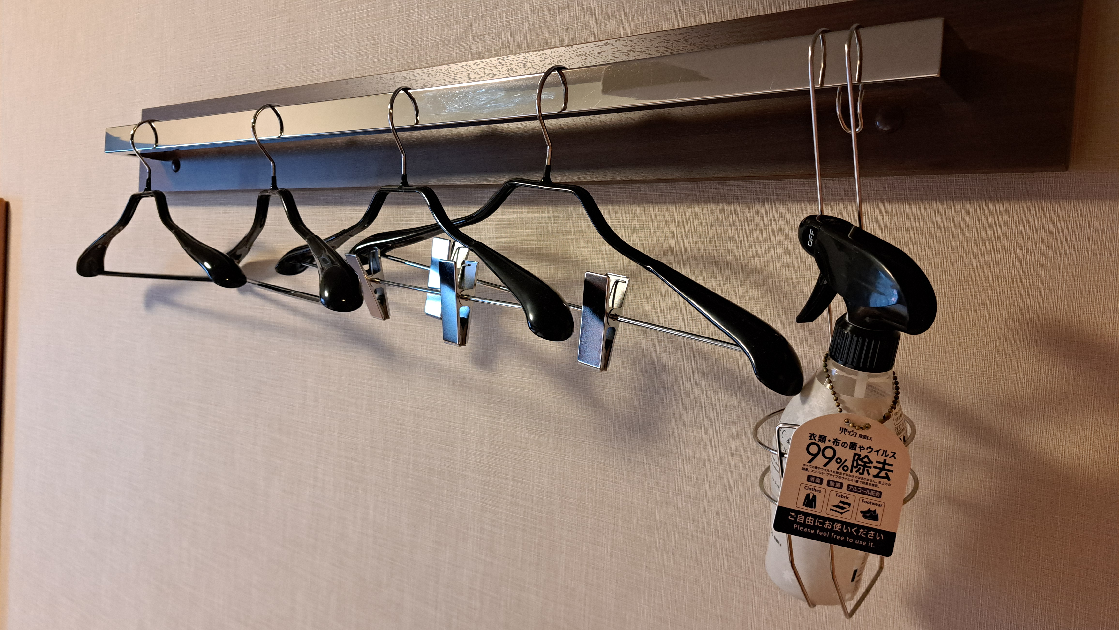 【ハンガー・消臭スプレー】ツインルーム