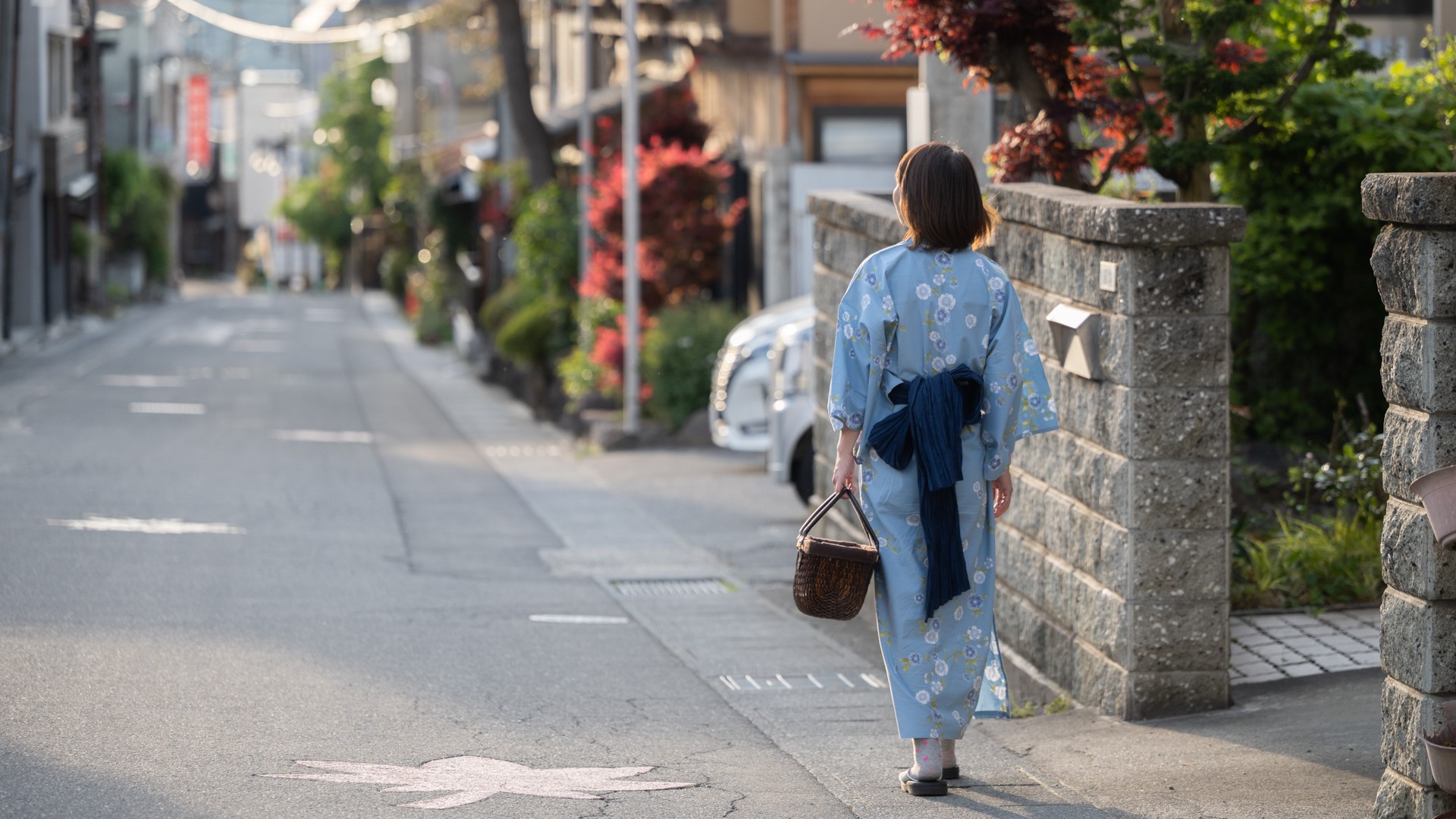 浴衣で温泉街を歩くのも、旅の思い出のひとつ