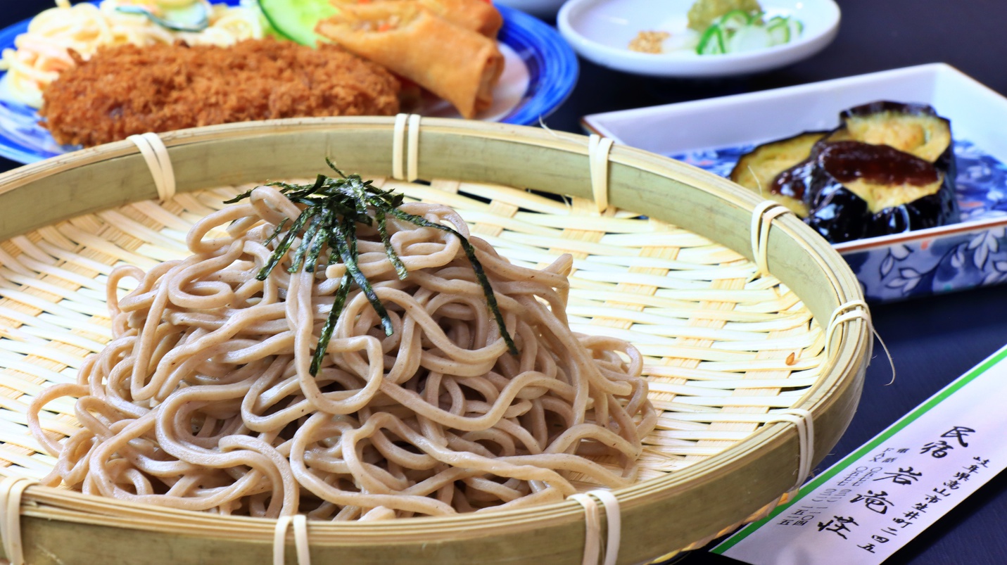 《グレードアップ/2食付》特製だれで頂く飛騨牛の陶板焼きorすき焼き風鍋＋飛騨蕎麦の特別プラン