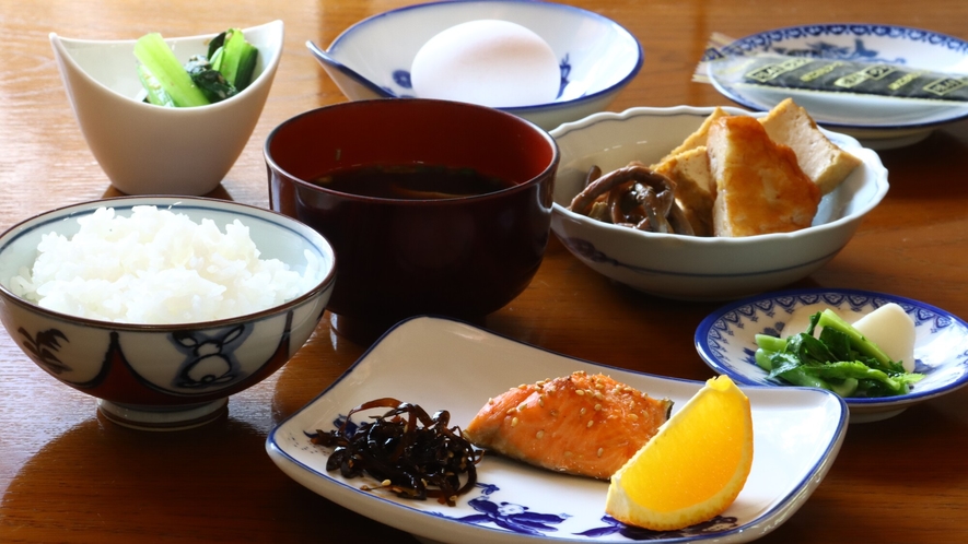 朝はほっこり和朝食