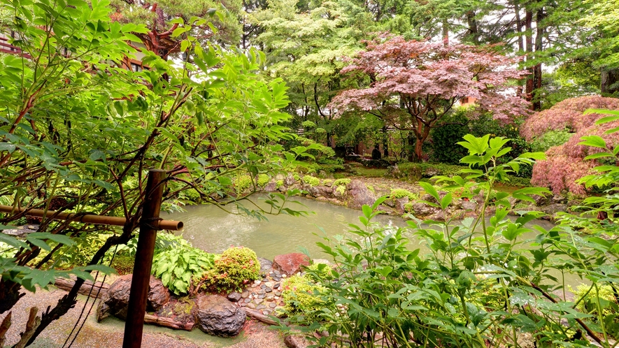 *【館内】庭園/小堀遠州作と伝えられる、鶴亀式枯山水の山内最古の庭園。ご興味のある方はぜひ。