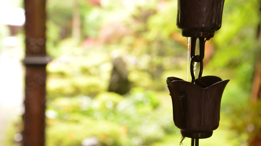 *【館内】庭園/小堀遠州作と伝えられる、鶴亀式枯山水の山内最古の庭園。ご興味のある方はぜひ。