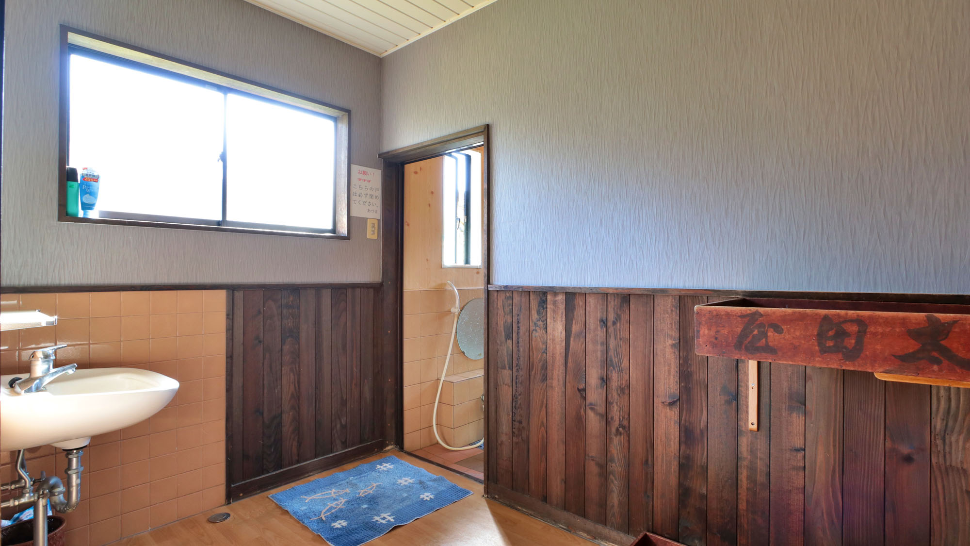 男ゆの脱衣所です*