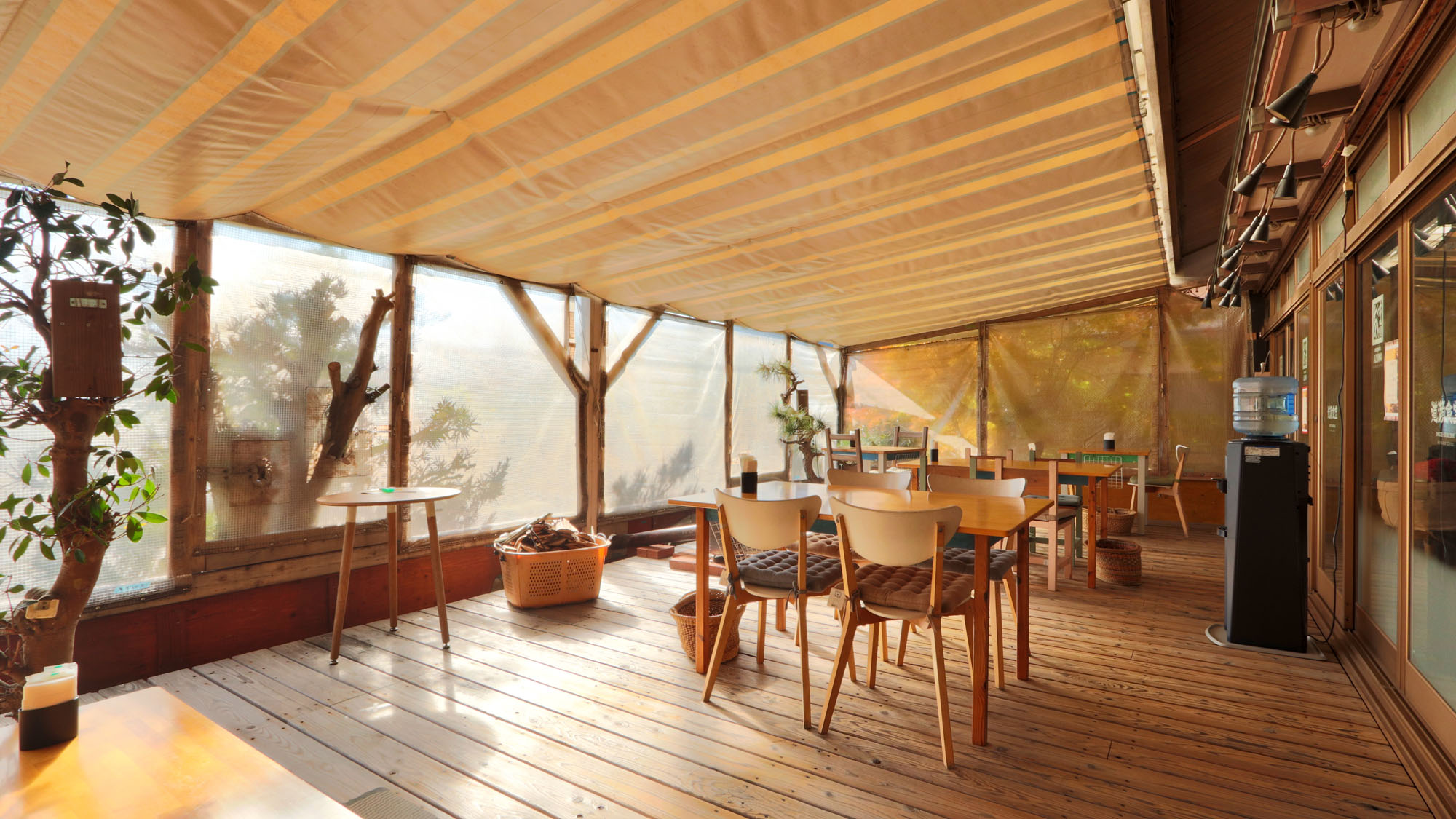 施設_カフェ兼ダイニング*