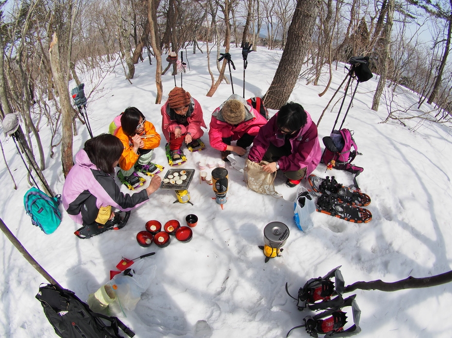 雪の湖北・北琵琶湖をお気軽に「スノーシュー」体験プラン（箱館山スキー場）別途ガイド料金等必要