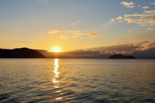 海津から見た朝日